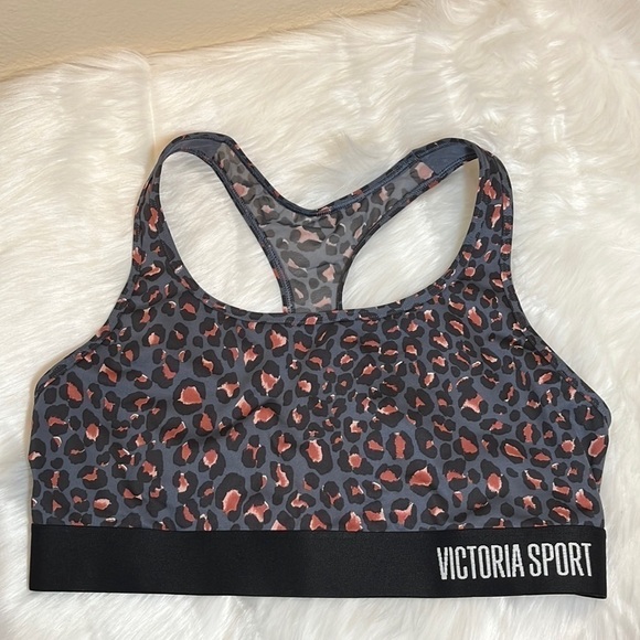 𝅺VICTORIA Sport Bra - Picture 1 of 13